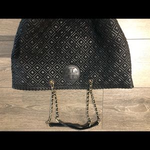 Tory Burch with gold chain